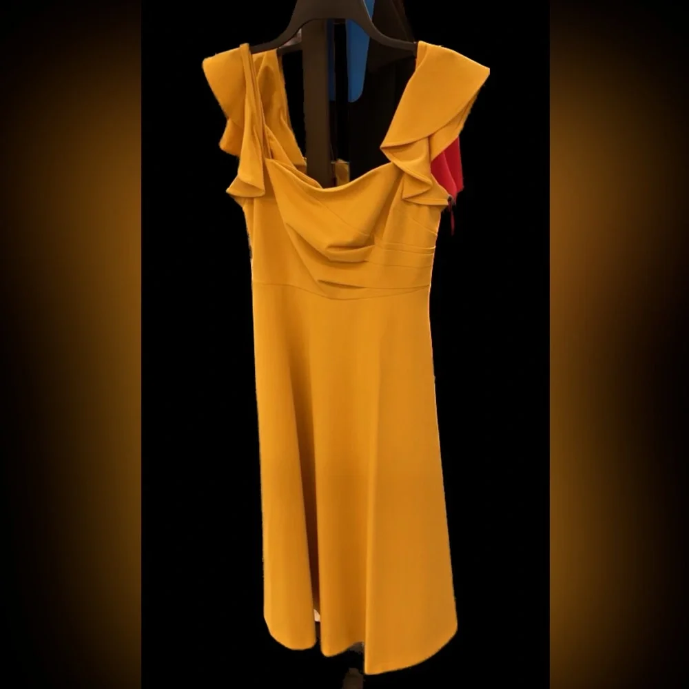 Calvin Klein yellow ruffled sleeves . Size10 - Picture 1 of 4